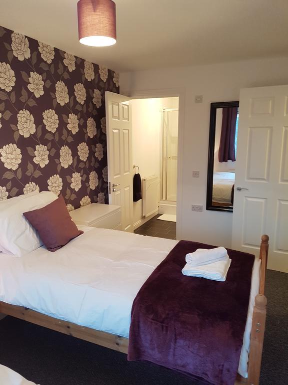Bathgate Contractor And Business Apartment 外观 照片