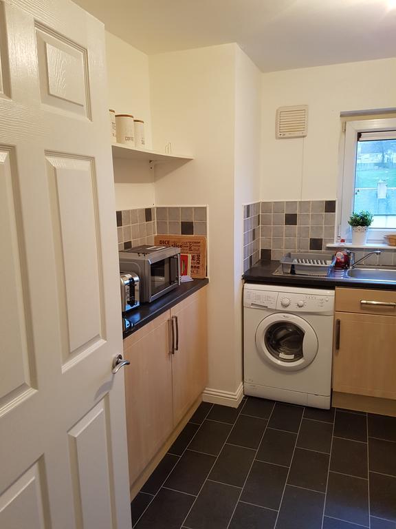 Bathgate Contractor And Business Apartment 外观 照片